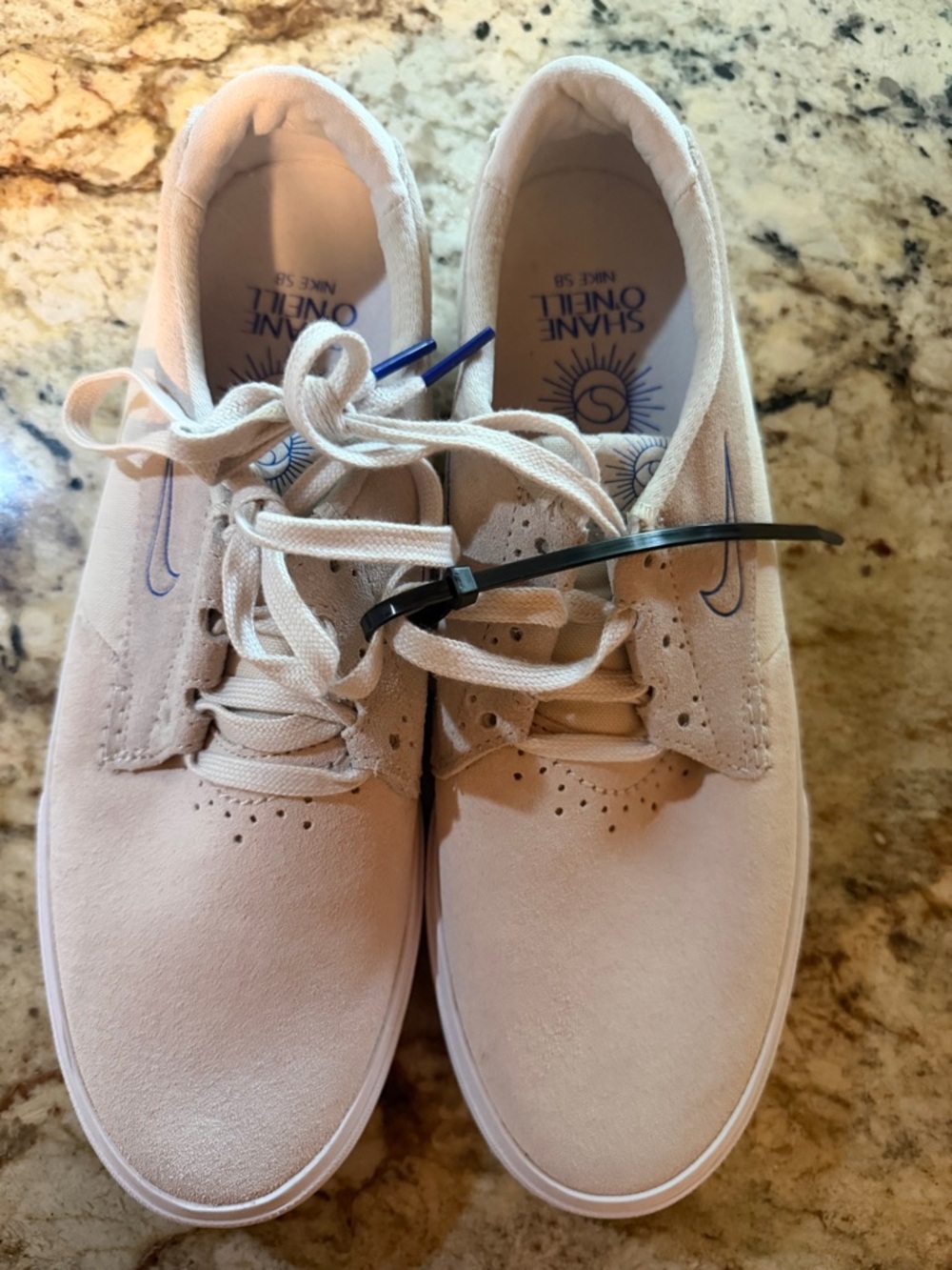 Nike SB Shane summit white Suede Skate Shoes